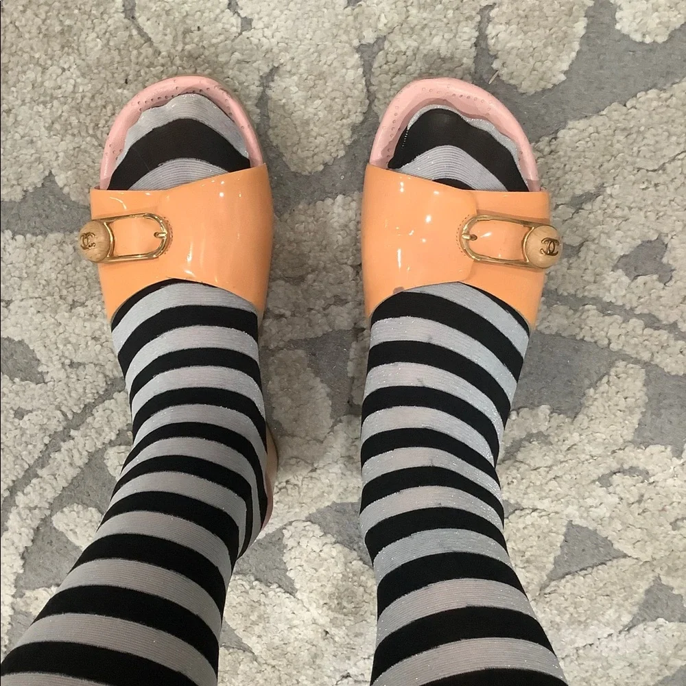 CHANEL ORANGE | PINK PATENT LEATHER‎ SANDALS